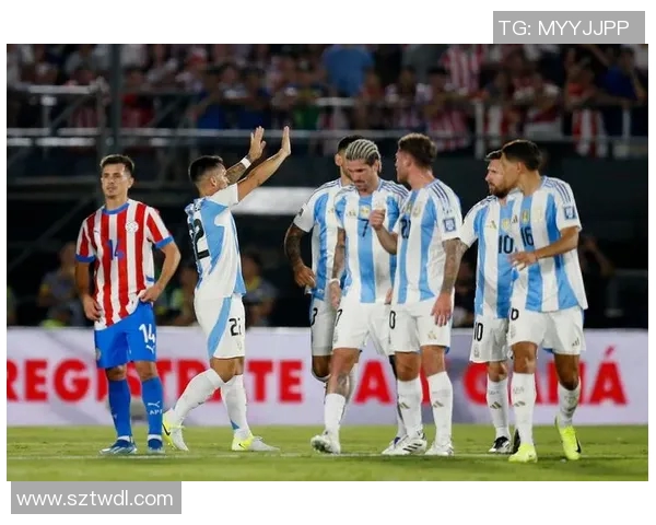 世界杯预选赛：阿根廷主场轻取哥伦比亚，劳塔罗破门